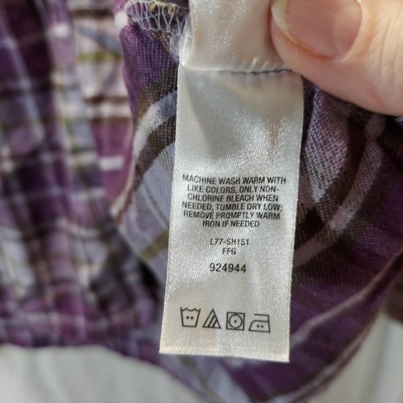 CABELA Purple Plaid Button-up, Long Sleeve, 100% Cotton, Size M - Picture 4 of 7